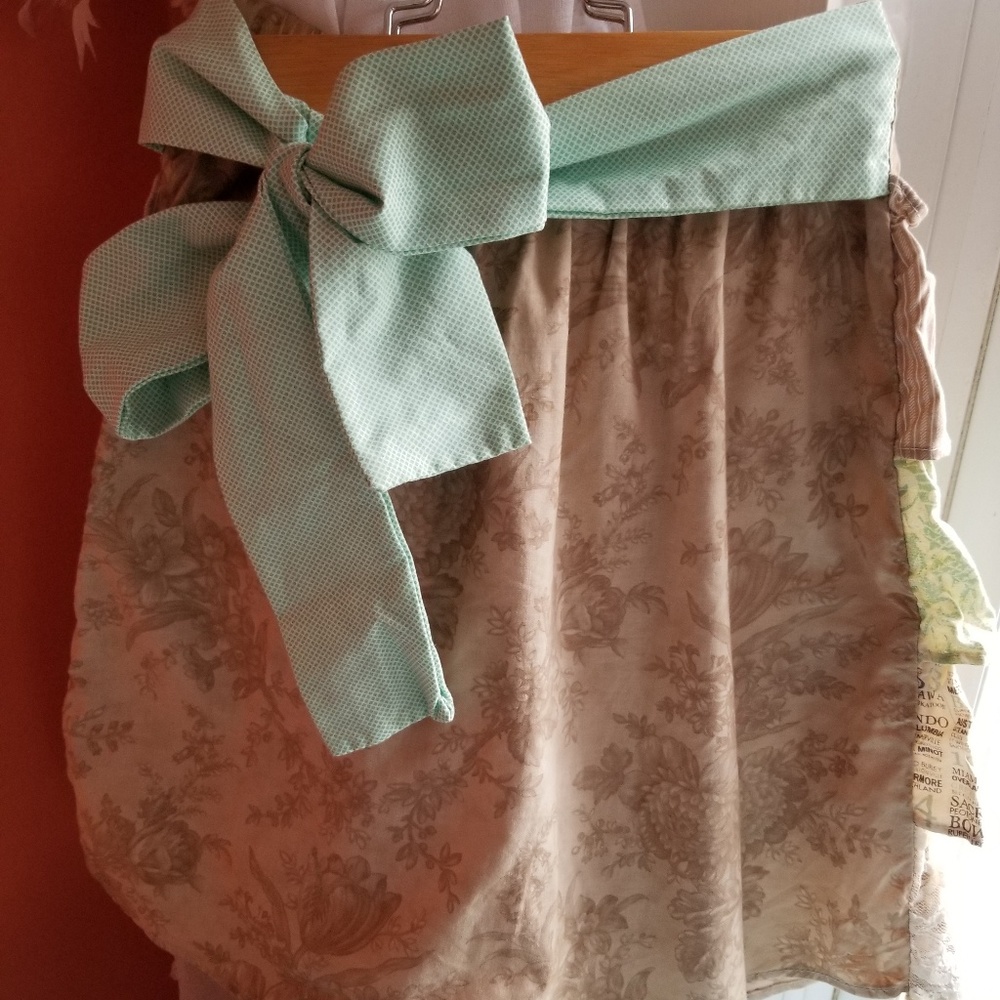 Persnickety Skirt
